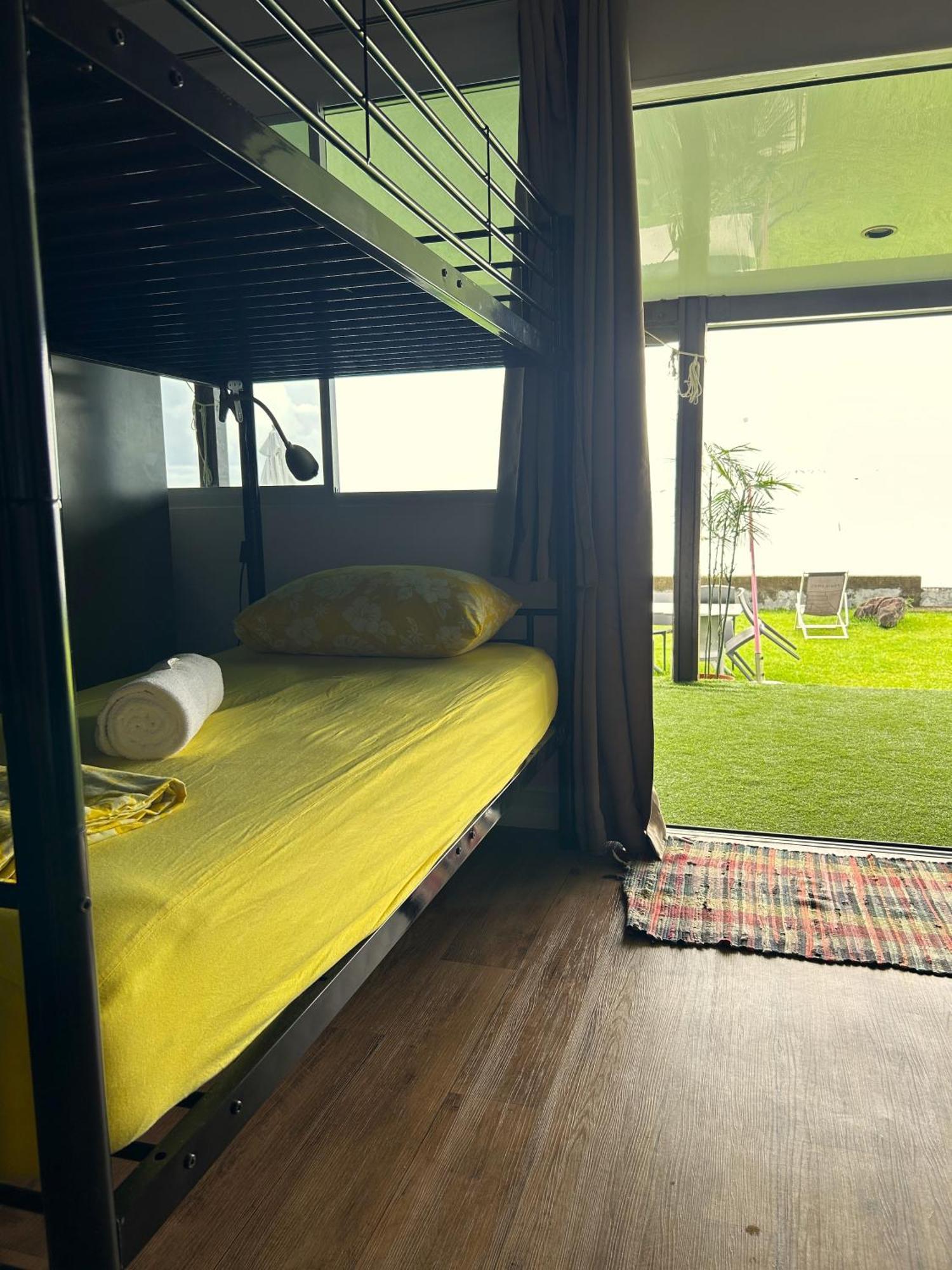 Hava'E Lodge Teahupoo Extérieur photo