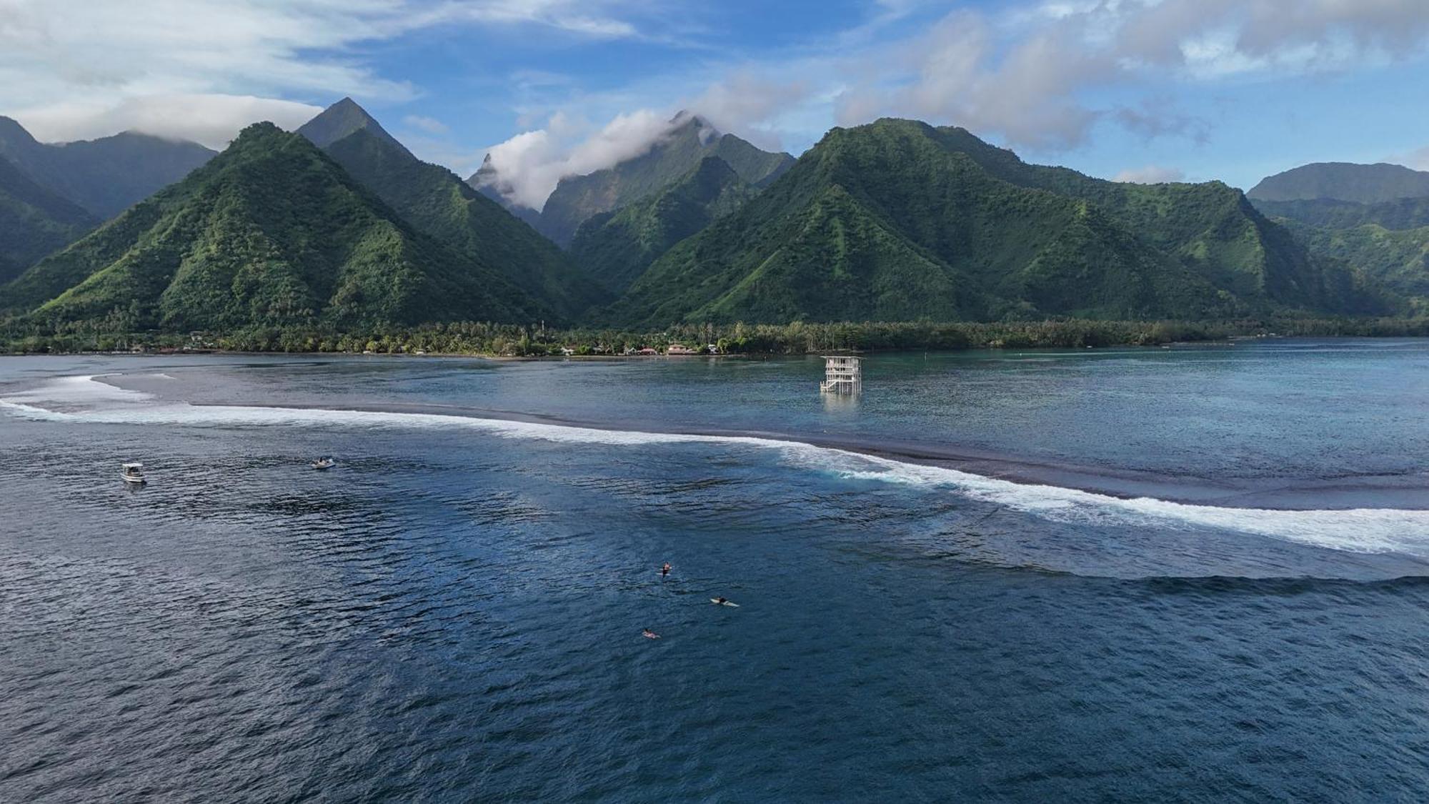 Hava'E Lodge Teahupoo Extérieur photo